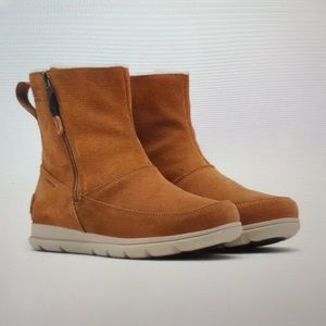 Women’s sorel explorer zip boot